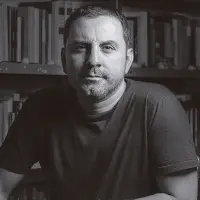 Retrato de Pedro Llosa