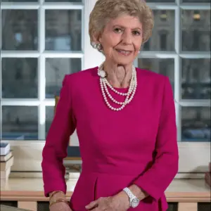 Retrato de Hélène Carrère d'Encausse