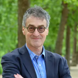 Retrato de  Ian Black