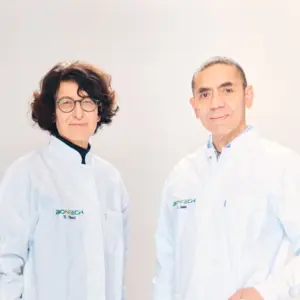 Retrato de  Özlem Türeci  y Ugur Sahin con la colaboración de Joe Miller