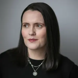 Retrato de Caroline Magennis