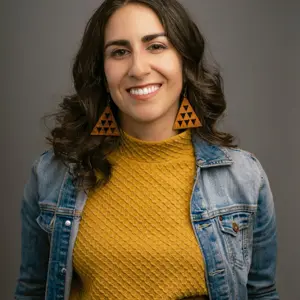 Retrato de Olivia Abtahi