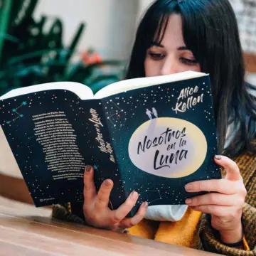 Imagen extra Nosotros en la luna - Booket Verano 2023-2024 0