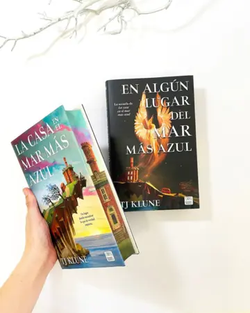 Imagen extra En algún lugar del mar más azul 3