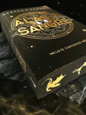 Portada Alas de sangre. Edición especial limitada con cantos decorados 2